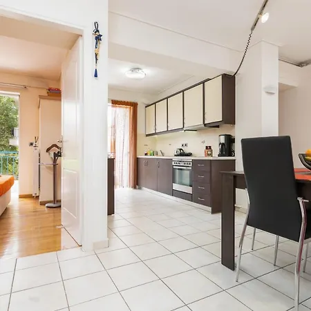 Zezi Apartamento Atenas